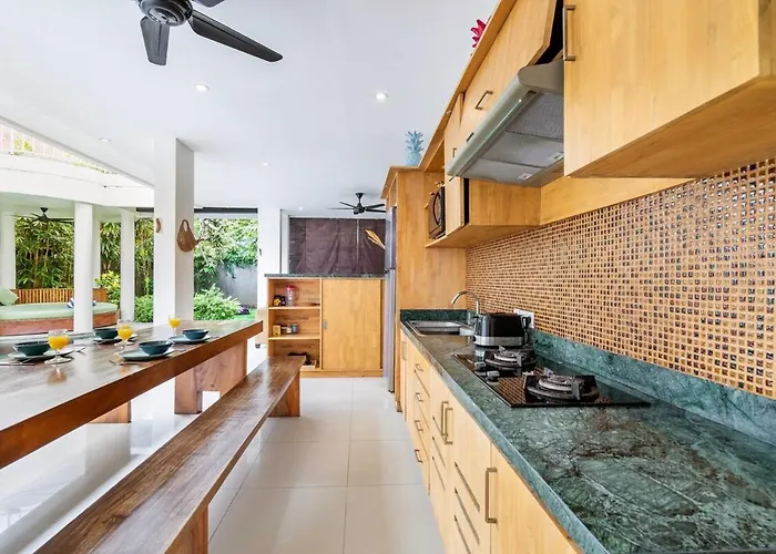 Tropical Oasis Villa, Steps From * 塞米亚克