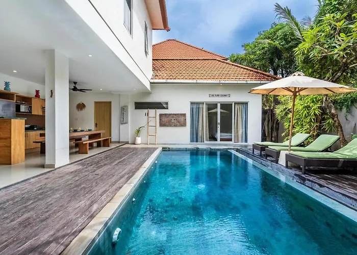 Tropical Oasis Villa, Steps From 塞米亚克
